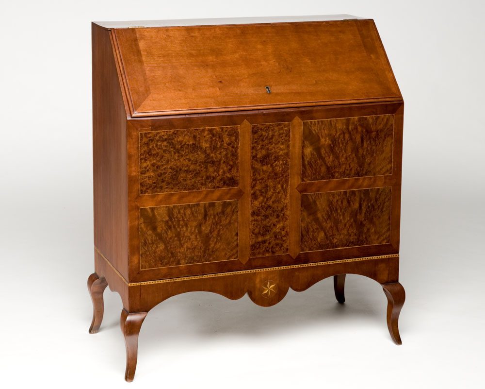 Image 1 Sugar Desk 2010.7